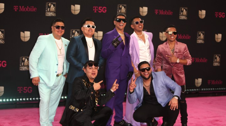 Grupo Firme