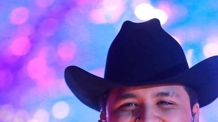 Christian Nodal y Adamari López |