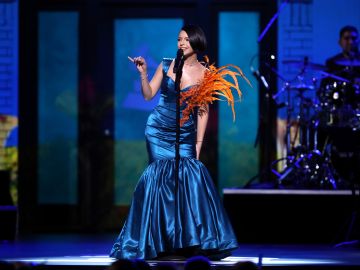 Ángela Aguilar siempre está en vestidos de gala | (Photo by Rich Polk/Getty Images for The Latin Recording Academy)