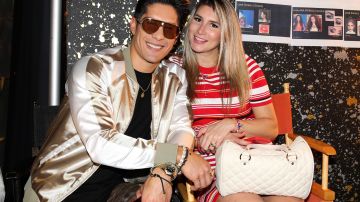 Chyno Miranda y Natasha Araos