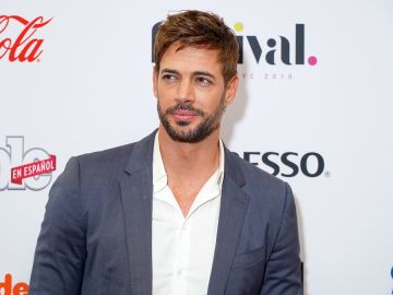William Levy revela cómo son sus "románticos" viajes al trabajo