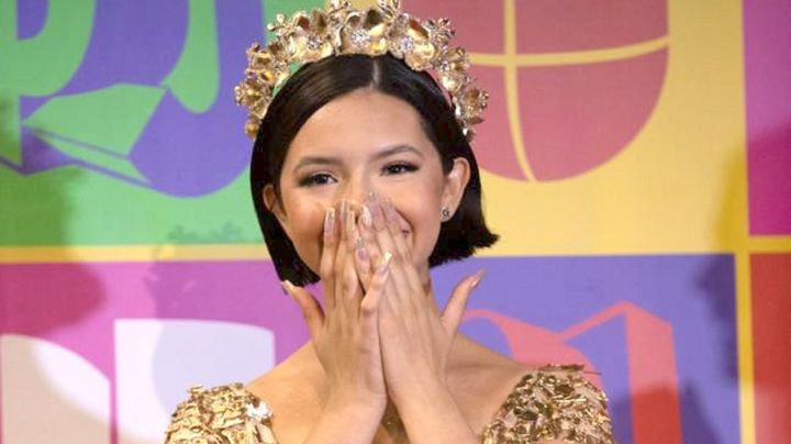 Ángela Aguilar en Premios Juventud 2022.