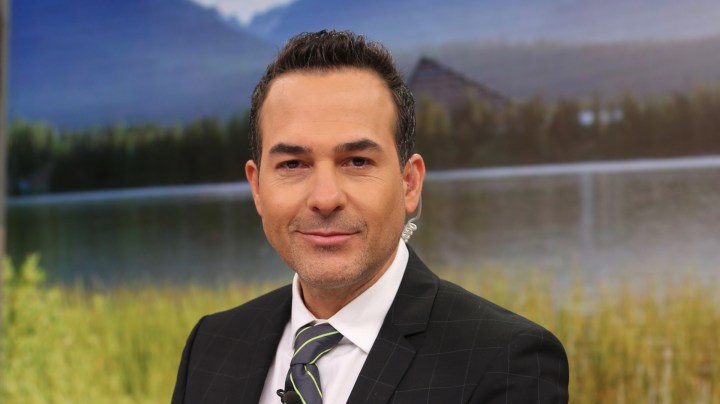 Carlos Calderón, presentador de televisión