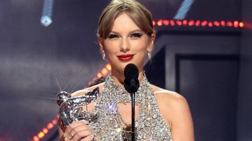 Taylor Swift en los MTV VMA's 2022 | (Photo by Dimitrios Kambouris/Getty Images for MTV/Paramount Global)