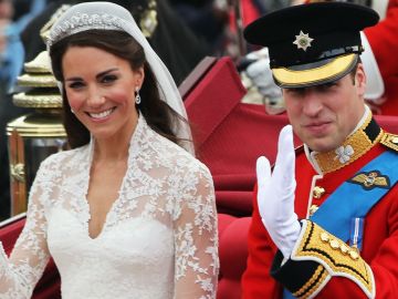 El príncipe William y su esposa Kate Middleton el día de su boda.