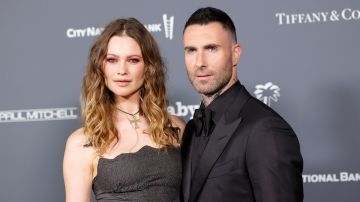 Betahi Prinsloo y Adam Levine | (Photo by Amy Sussman/Getty Images for Baby2Baby)