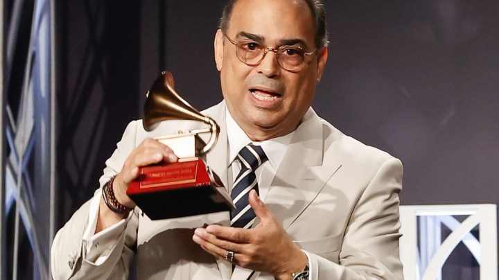 Gilberto Santa Rosa, cantante puertorriqueño | (Photo by Arturo Holmes/Getty Images)