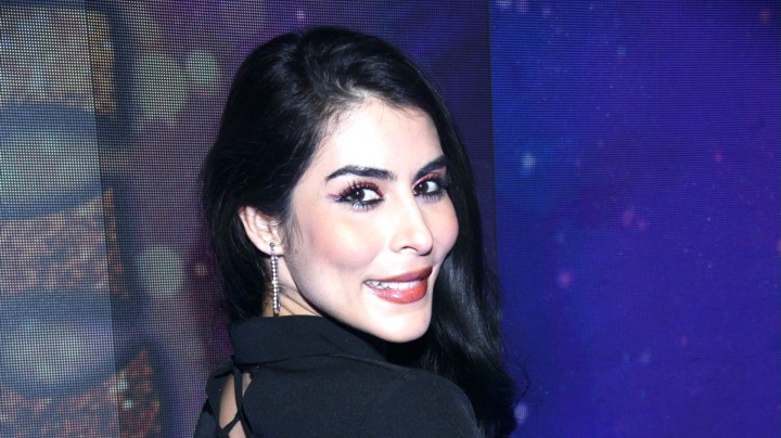 María León, cantante mexicana.
