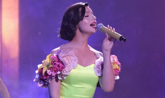 Ángela Aguilar en Premios Juventud 2022.