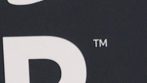 Cazzu y Christian Nodal en los Latin Grammy 2022.