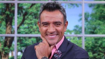 Héctor Sandarti, conductor guatemalteco de televisión.