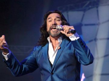 Marco Antonio Solís, cantante.