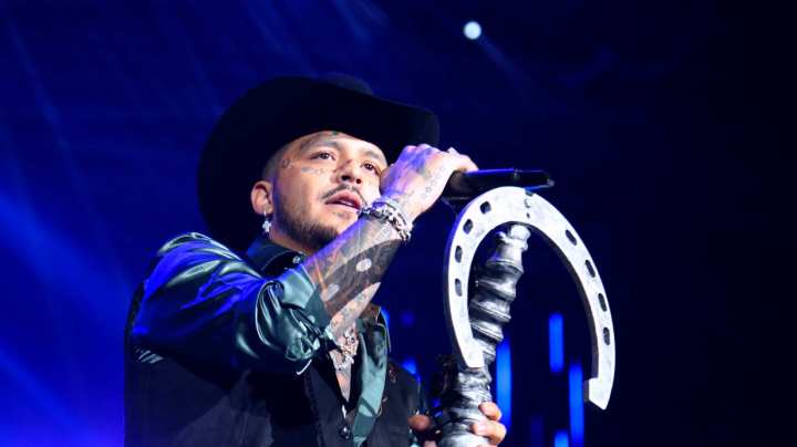 Christian Nodal,cantante mexicano.