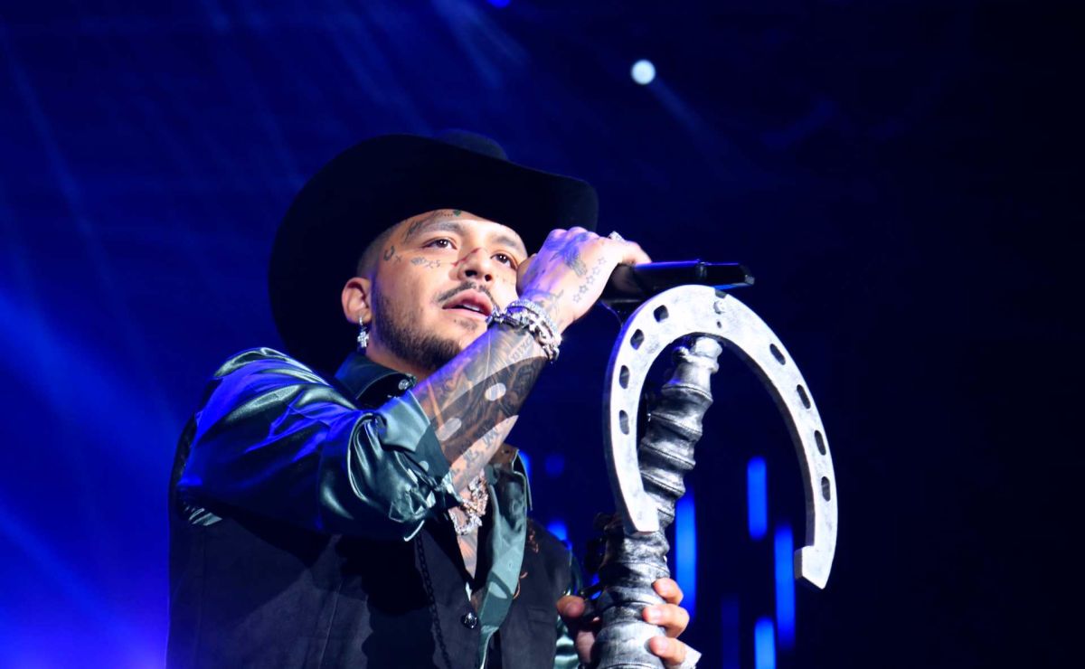 Christian Nodal anuncia su gira 'Foraji2 Tour' por EE.UU. Conoce las