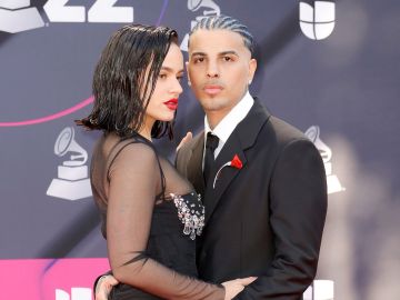 Rosalía y Rauw Alejandro | (Photo by Frazer Harrison/Getty Images)