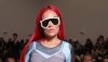 Karol G en la semana de la moda de París.