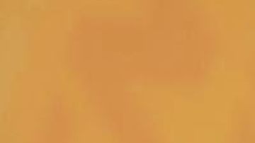 Karina Banda y Carlos Ponce conducen 'Enamorándonos: La Isla'.