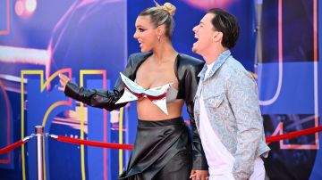 Lele Pons y Guaynaa en los Latin AMAS 2023