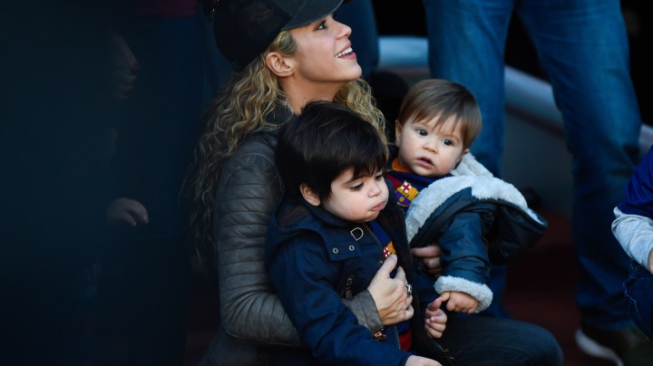 Shakira y sus hijos de pequeños | Photo by David Ramos/Getty Images)