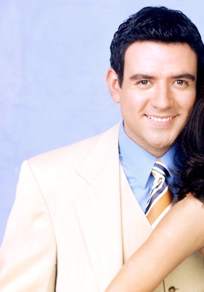 Galilea Montijo y Héctor Sandarti. 