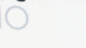 Carlos Adyan, presentador puertorriqueño de televisión.