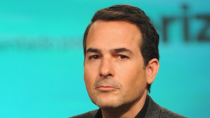 Carlos Calderón, presentador de televisión.