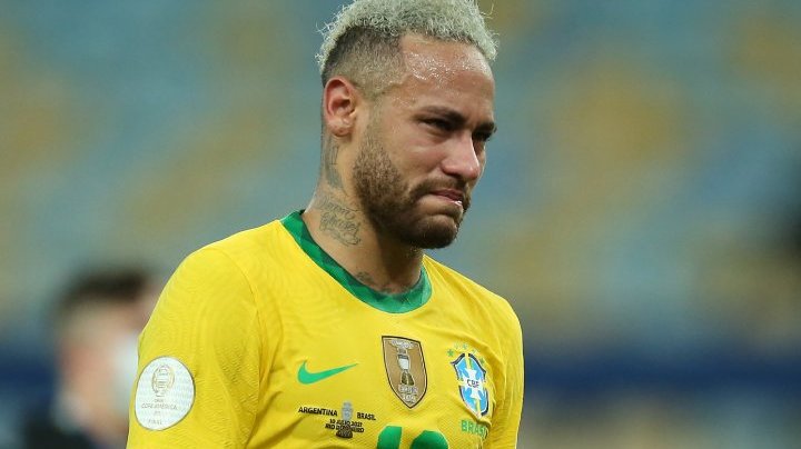 Neymar Jr, futbolista brasileño.