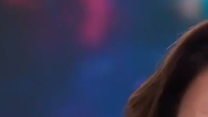 Penélope Menchaca llora en 'Hoy Día'.