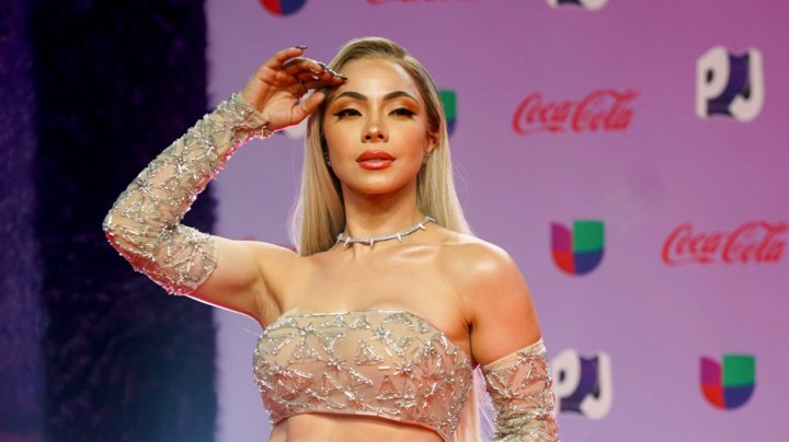 La Materialista en Premios Juventud 2023.