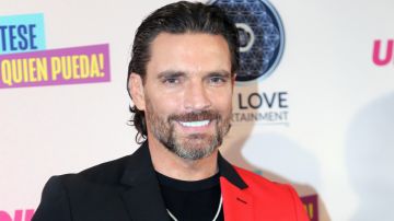 Julián Gil comenzó un nuevo proyecto culinario