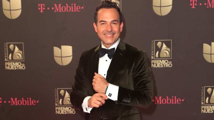 Carlos Calderón, presentador de televisión.