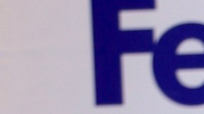 Lili Estefan le da la bienvenida a agosto mostrando sus famosas piernas 