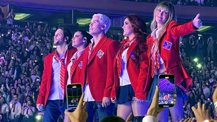 RBD se presentó en Nueva York y Christian Chávez protagonizó una polémica