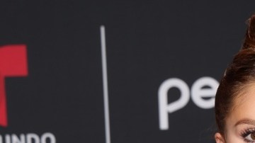 Alexa Dellanos, modelo estadounidense.