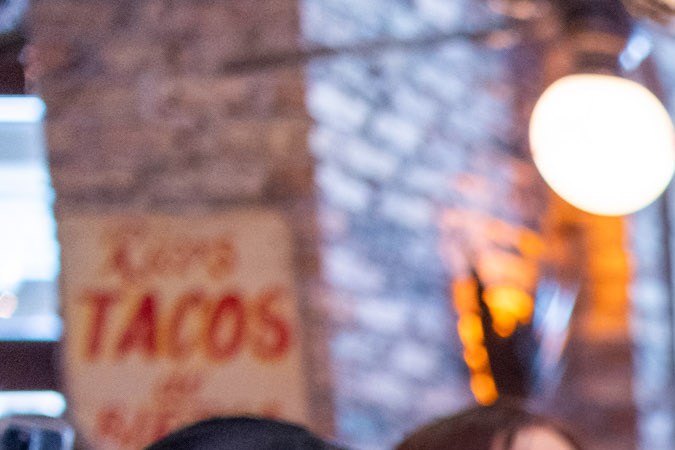 Eva Longoria visitó un restaurante en Florida para promocionar su marca de tequila