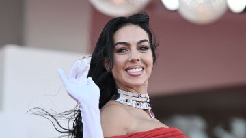 Georgina Rodríguez es la protagonista del nuevo video de Yatra