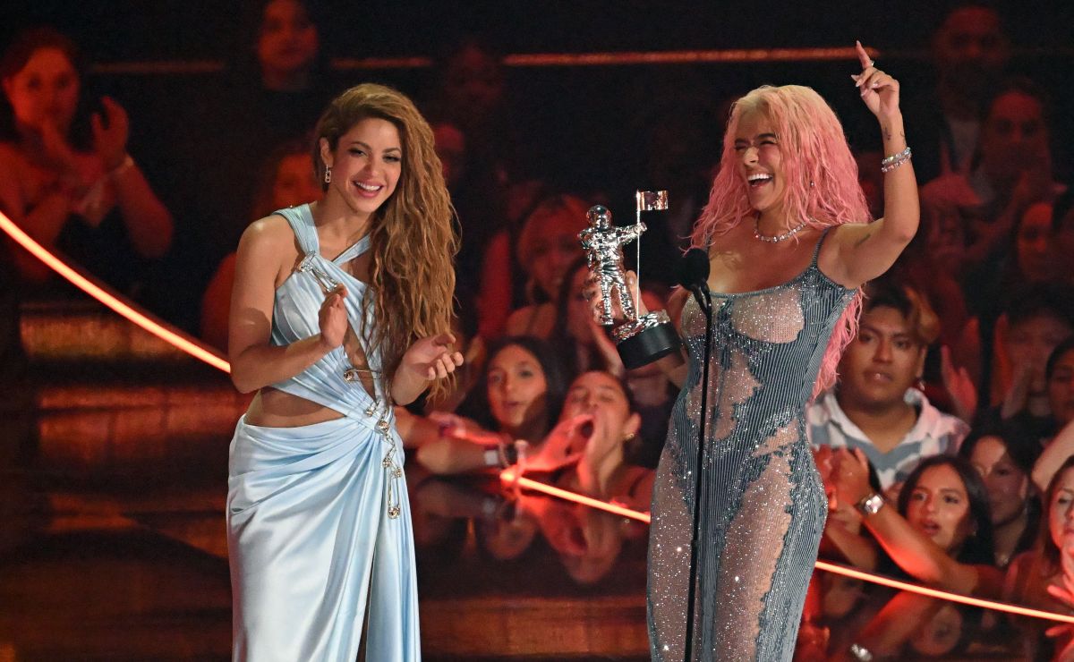 ¿Shakira y Karol G debieron presentarse juntas en los MTV VMAs? En