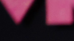 Conoce las marcas de joyas que usa Karol G