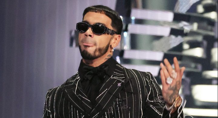 Anuel AA pide no darle espacio para lo negativo tras aparición pública de su hija Cattleya