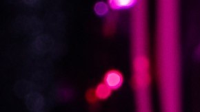 Karol G cautivó con un hermoso y costoso vestido