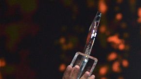 ¿Quién es el artista que ha ganado más Premios Billboard latinos? 