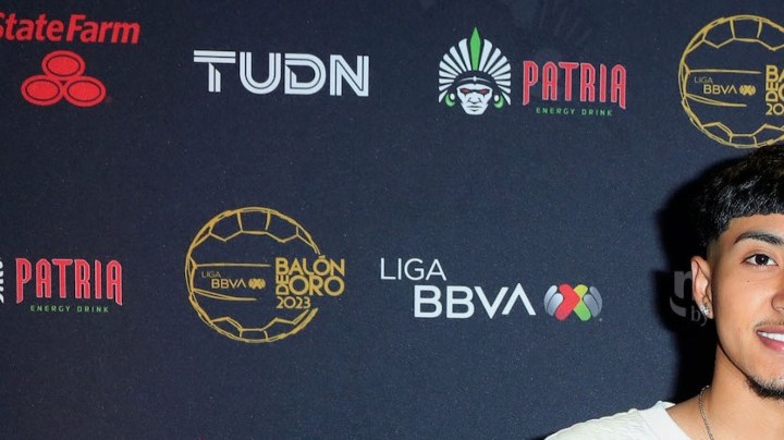 Yahritza y Su Esencia, agrupación de música regional mexicana.