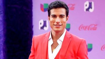 Danilo Carrera está feliz de trabajar con Telemundo