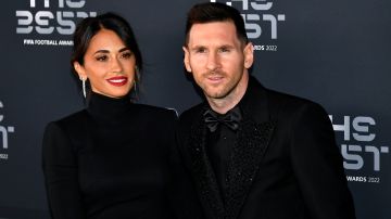 Antonela Roccuzzo se lució con su atuendo en la gala del Balón de Oro 2023.