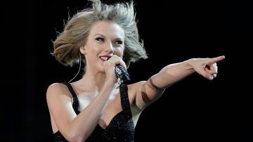 Taylor Swift actúa durante su gira mundial '1989' en el estadio ANZ el 28 de noviembre de 2015 en Sydney, Australia.