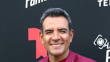 Héctor Sandarti, presentador de televisión.