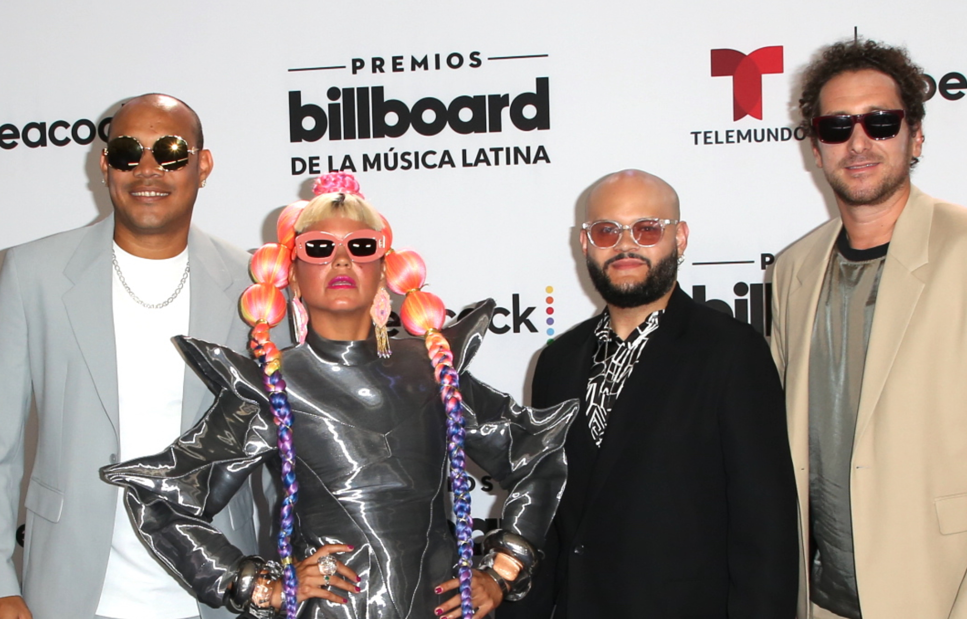 Bomba Estéreo en los Premios Billboard Latinos 2023.