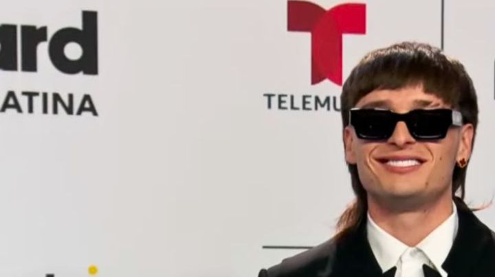 Peso Pluma llega a los Premios Billboard Latinos 2023