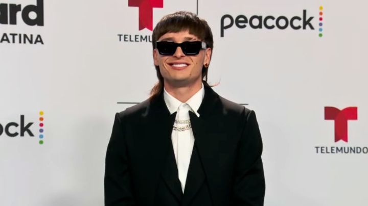 Peso Pluma llega a los Premios Billboard Latinos 2023