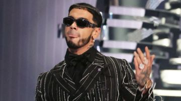 Anuel AA habla en el escenario de los MTV Video Music Awards 2023 el 12 de septiembre de 2023 en Newark, Nueva Jersey.